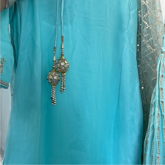 Elegant Light Blue Embroidered sharara Indian suit Indian outfit - Picture 7 of 7